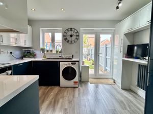 Kitchen/Diner- click for photo gallery